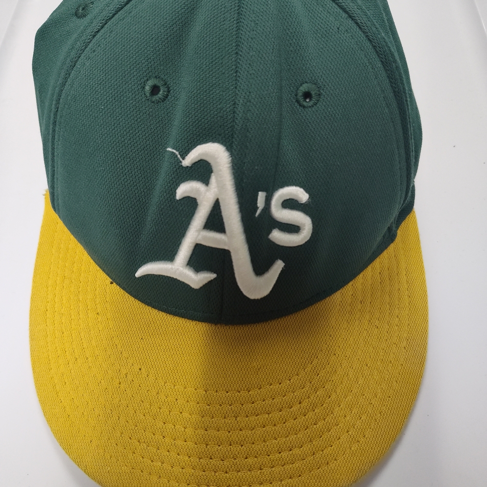 Vintage MLB Oakland A's Baseball Team Green and Yellow Cap